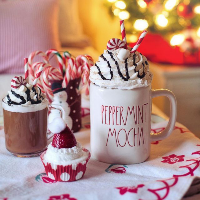 Christmas Hot Cocoa Date