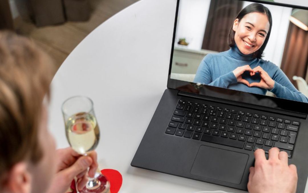 10 Best First Virtual Date Ideas for Long Distance Relationships