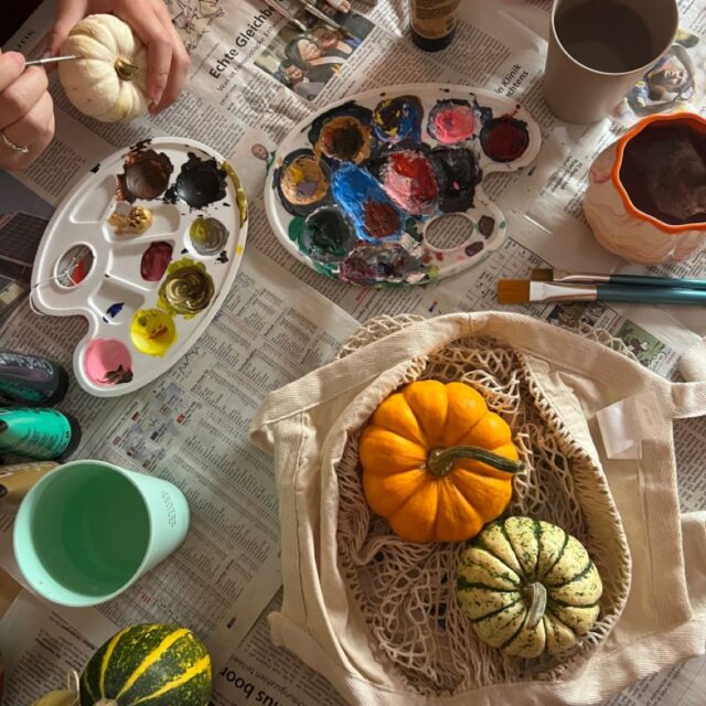 Mini Pumpkin Painting